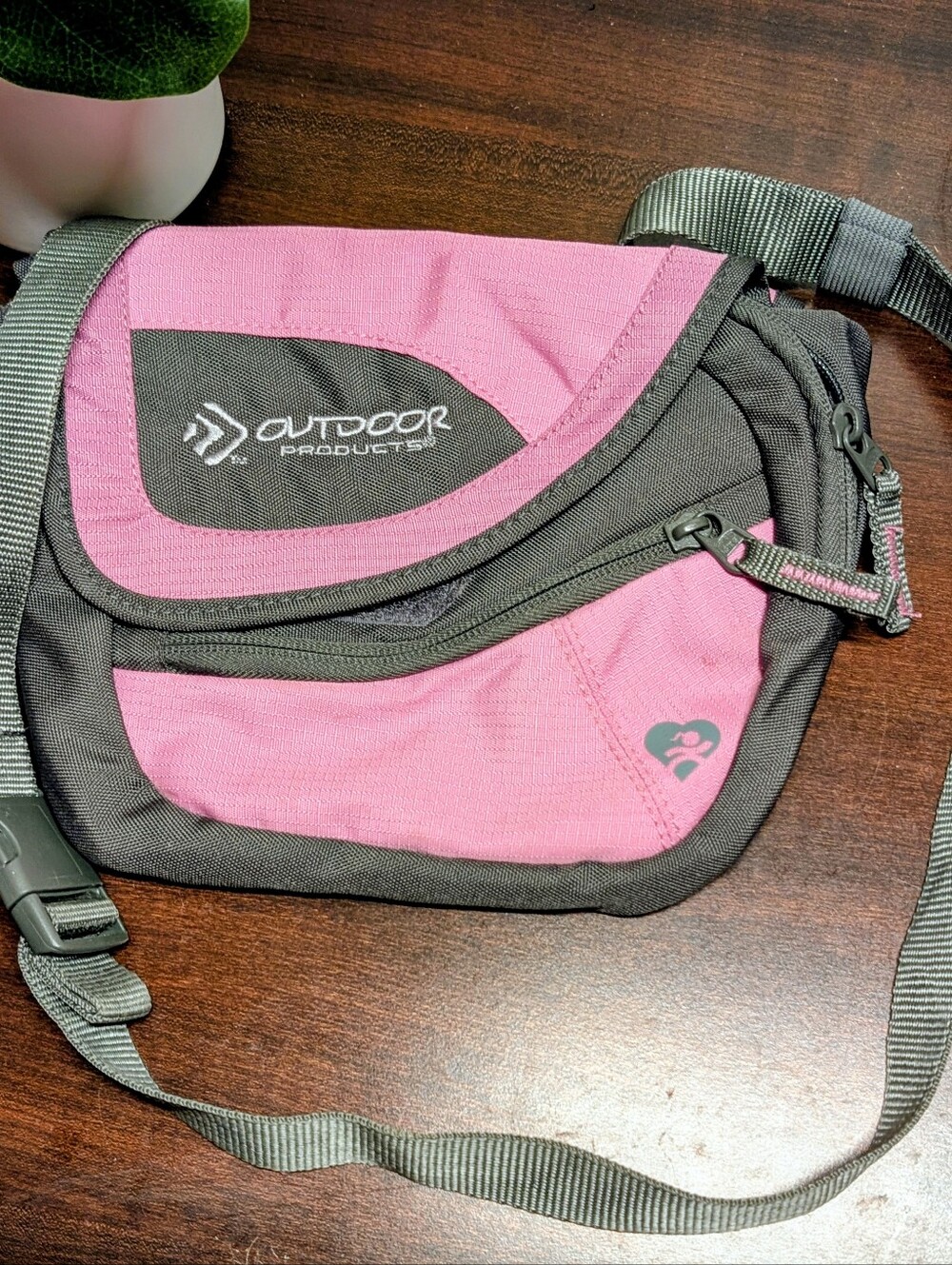 Outdoor Travel Crossbody Bag-Pink  & Grey